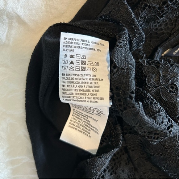 American Eagle Women's Black Lace Cross Back Crop Top Medium (EUC) - Picture 5 of 5